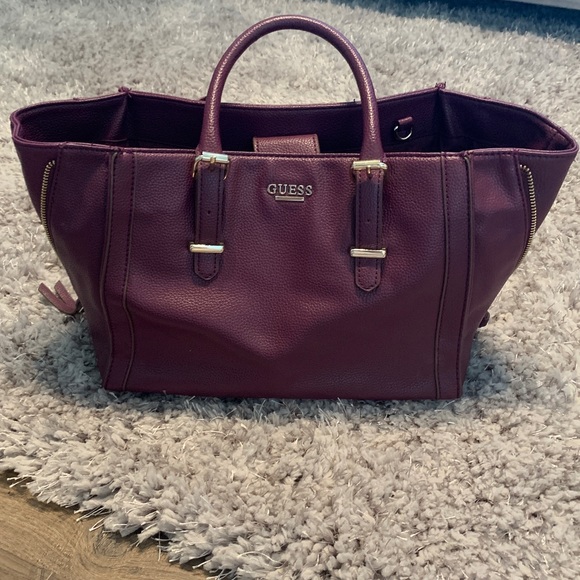 GUESS Purse / Handbag (12”x9”x6”) - Picture 16 of 16